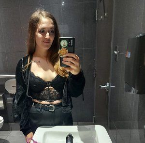 Meet your Posher, Noémi